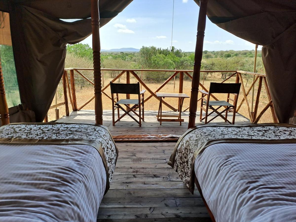 ホテル Tayari Luxury Tented Camp - Mara Sekenani エクステリア 写真